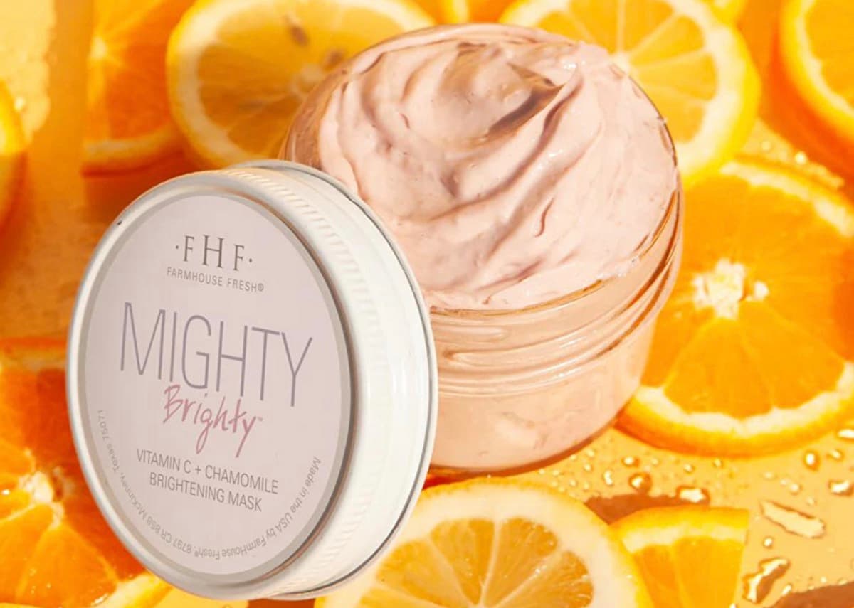 Embrace Radiant Skin with our Citrus Squeeze Summer Facial
