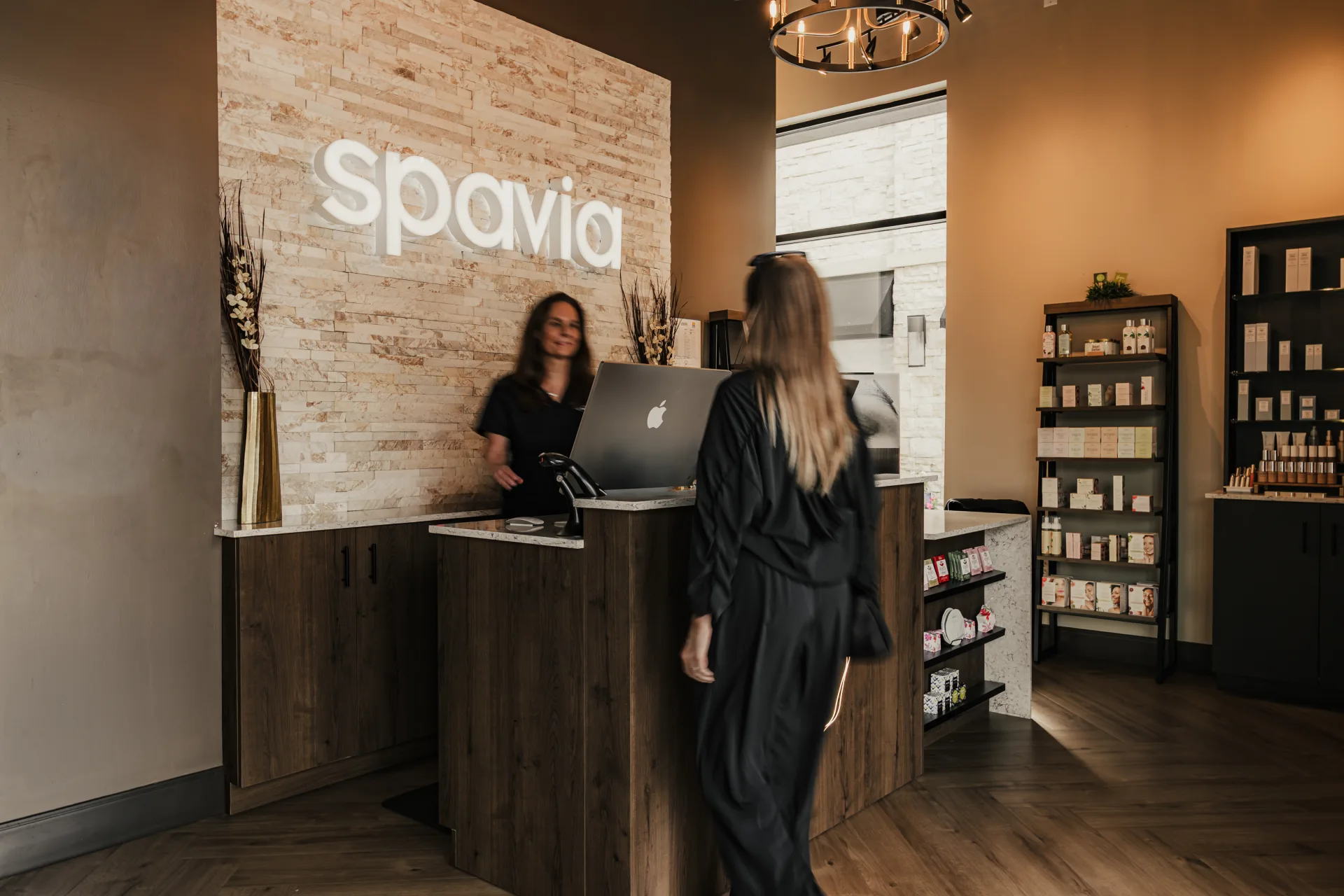 A warm welcome at the Spavia Day Spa reception